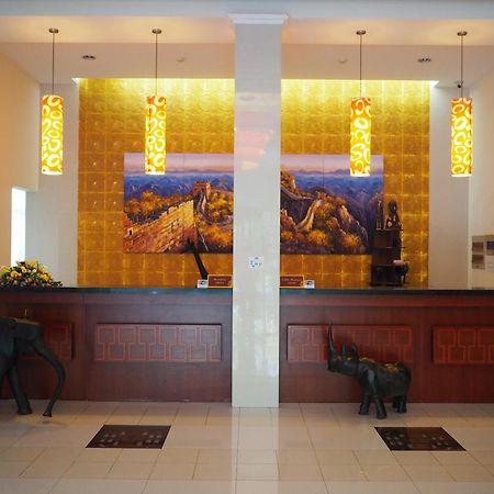 Soluxe Club International Hotel Nairobi Exterior photo